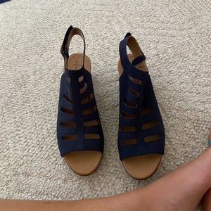 Clark small wedged heels